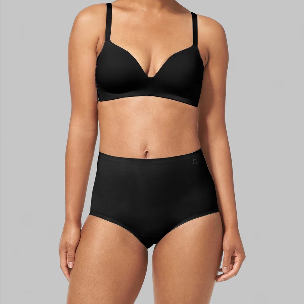Tommy John Black Comfort Smoothing Lightly Lined Wireless Bra